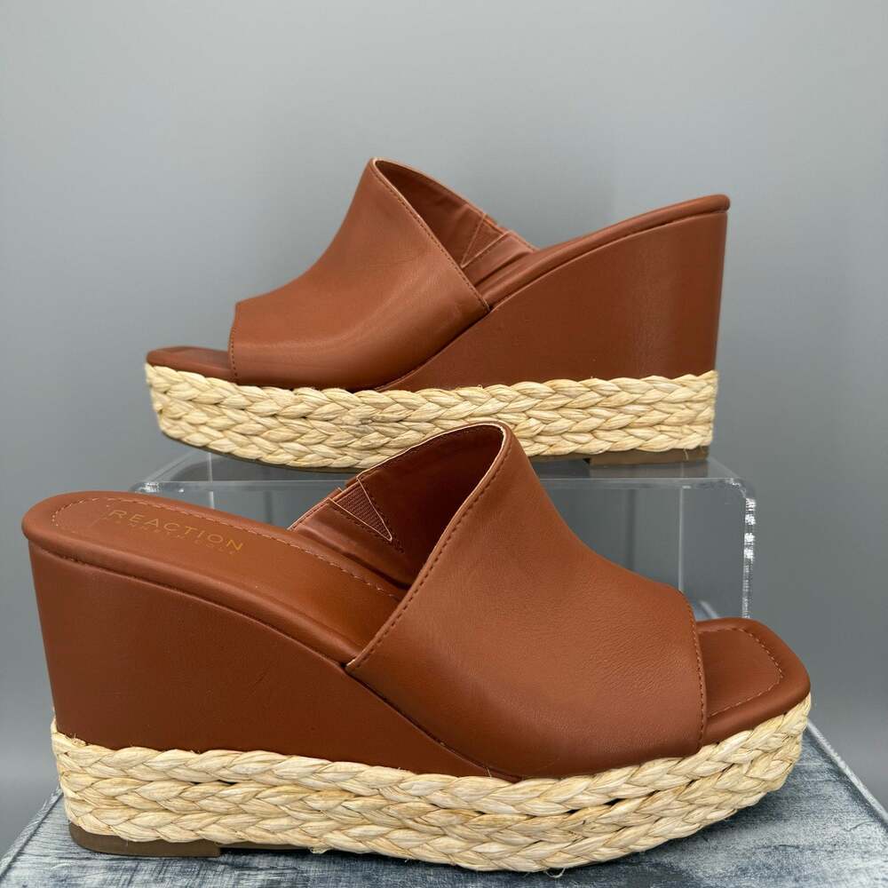 NEW Kenneth Cole Reaction Women’s Maria Mule Wedge Sandals Cognac Size 9.5